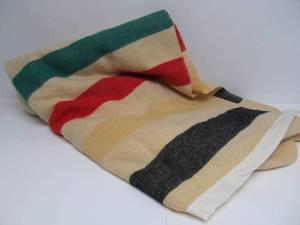 lot 123 image: Vintage HUDSON BAY 4-Point Wool Blanket