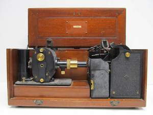 lot 128 image: Excellent Old Vintage 1920s era Medical Device
