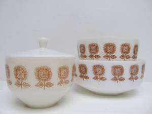 lot 149 image: Vintage Federal Glass Mixing Bowls & Large Lidded Jar