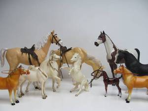 lot 154 image: Collection of Vintage Toy Horses