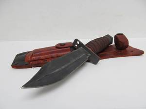 lot 214 image: Vintage Marine Corps Style Fighting Knife