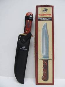 lot 239 image: WINCHESTER Large Bowie Knife wSheath