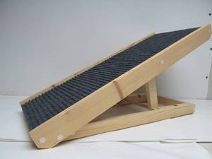 lot 289 image: Brand New Adjustable Dog Ramp