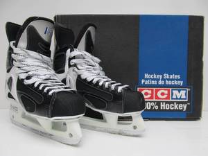 lot 318 image: Excellent Condition Mens CCM Hockey Skates - Size 10.5