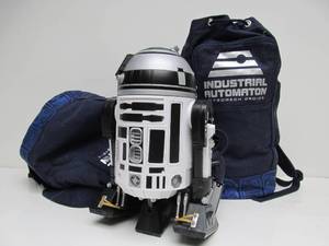 lot 323 image: 2 STAR WARS Disney Custom Droids wCarrying Bags