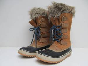 lot 332 image: Very Nice SOREL Ladies Boots - Brown - Size 9.5