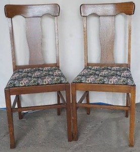 lot 11 image: dining chairs
