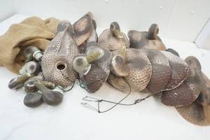 lot 20 image: Carry-Lite Duck Decoys