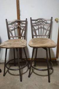 lot 66 image: bar stools