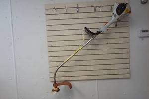 lot 71 image: Stihl string trimmer