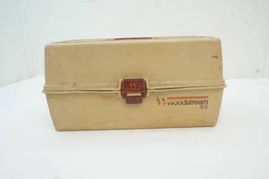 lot 78 image: tackle box with tackle