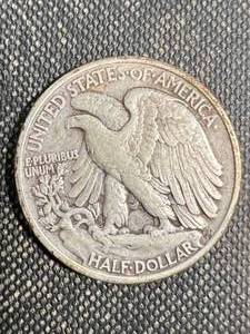 1943 US WALKING LIBERTY HALF DOLLAR