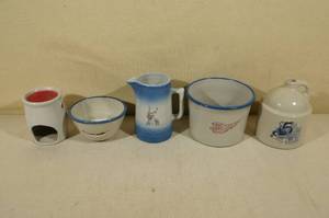 lot 18 image: Assorted Vintage Red Wing Stoneware