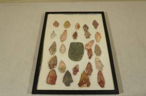lot 23 image: Native American Arrowheads and Tools