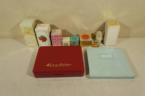 lot 27 image: Assorted Vintage Avon Products