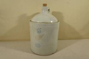 lot 41 image: Vintage Red Wing Stoneware 5 Gallon Jug