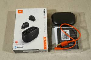 lot 156 image: JBL Vibe100 True Wireless Ear Buds