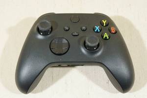 lot 165 image: Microsoft XBOX Controller -Black