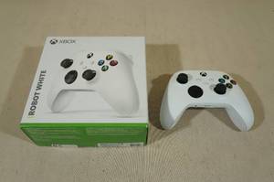 lot 166 image: Microsoft XBOX Controller -Robot White