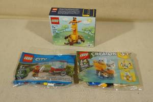 lot 192 image: 3 Lego Building Sets