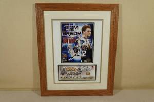 lot 201 image: Tom Brady Super Bowl Champions XXXVIII Framed Photograph