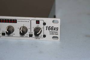 lot 25 image: dbx Professional Audio 166xs Compressor Limiter Gate