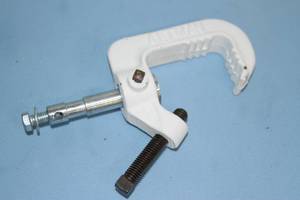 lot 47 image: Lot of 6 - Altman Heavy Duty Light  Lighting C Clamps