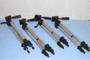 lot 79 image: Lot of 4 - Davis & Sanford Vista Traveler Portable Video  Photography Multi-Stage Tripods