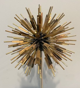 lot 42 image: Abstract Gilded Starburst Decorative Sculpture