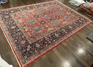 lot 2 image: Gorgeous Pakistan Area Wool Area Rug