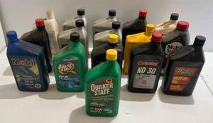 lot 13 image: Group Of Misc. Motor Oil 5 Partial Full