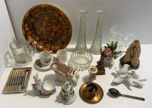 lot 33 image: Group Of Misc. Vintage Knick Knacks And More
