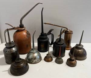 lot 41 image: Group Of Vintage Oil Cans