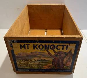 lot 117 image: Vintage Mt. Konpcti Wooden Fruit Crate