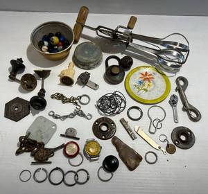 lot 167 image: Group Of Misc. Vintage & Antique Items Including Vintage Marbles And More