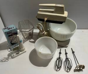 lot 233 image: Vintage Sunbeam Mixer And More