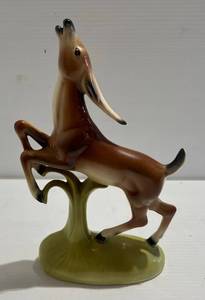 lot 237 image: Vintage Mid-Century LeapingRunning Deer Figurine Stewart McCullough California Pottery (Crazing Throughout Clear Coat)