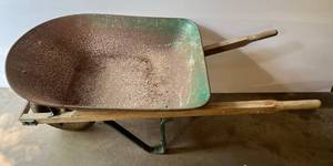 lot 309 image: Heavy Duty Wheelbarrow