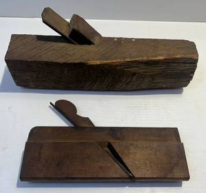 lot 65 image: Antique Wood Planes