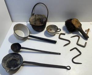 lot 88 image: Group Of Antique Items Including Heavy Metal Pot & More