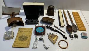 lot 115 image: Large Group Of Vintage Items