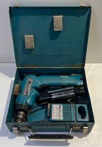 lot 189 image: Makita Cordless Driver Drill With Battery And Charger