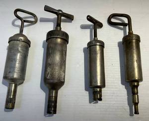 lot 191 image: Misc. Vintage Grease Guns