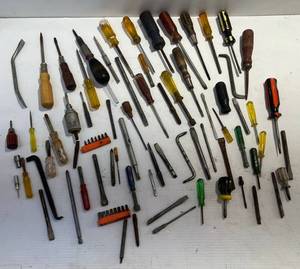 lot 204 image: Misc. Screwdrivers Some Vintage