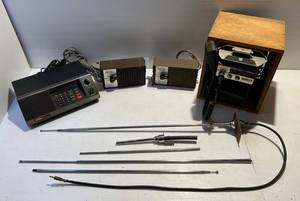 lot 214 image: Vintage Electronics Including Uniden Bearcat 210 XLT, Cobra 19 Plus & More