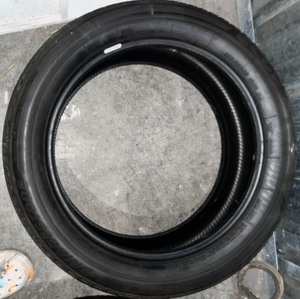 lot 2 image: 4 Bridgestone Ecopia 23555R 20 tires