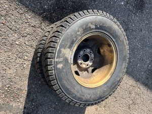 lot 5 image: Pair of truck tires with Rims General Grabber LT 24575R16