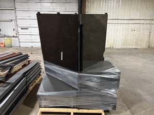 lot 13 image: 2 PALLETS OF OFFICE CUBICLES WITH 6 DESKS (COMPLETE SETUP)