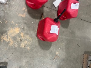 lot 175 image: 5 GALLON GAS CAN