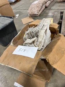 lot 318 image: 10,000 8MM X 50MM DOWELS